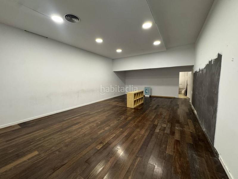 Foto ce4b42e3-33aa-4e82-8647-baf4ef6b3f26. Alquiler local comercial local en ventaalquiler en Martorell