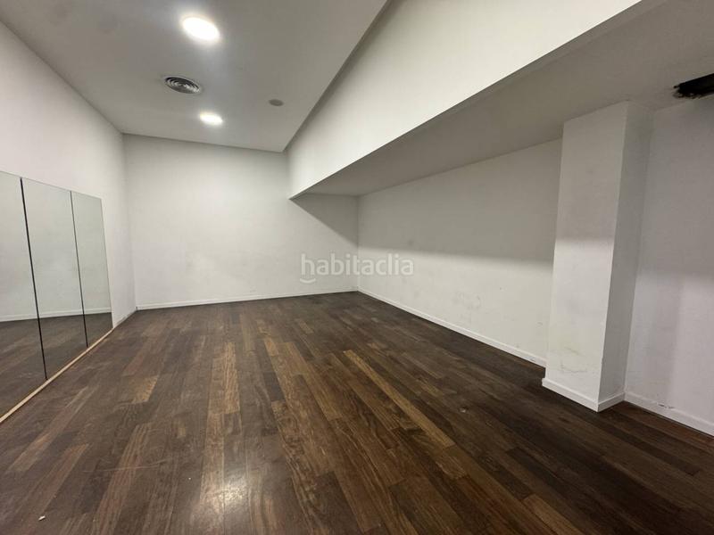 Foto f1fc6170-1986-4af1-a87b-07a2a55989cc. Alquiler local comercial local en ventaalquiler en Martorell