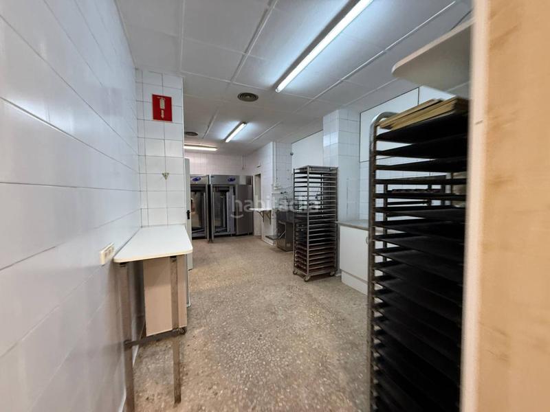 Foto 425e4626-ff3b-48ce-a171-d55d70e19338. Local comercial  en venta sant pere en Terrassa