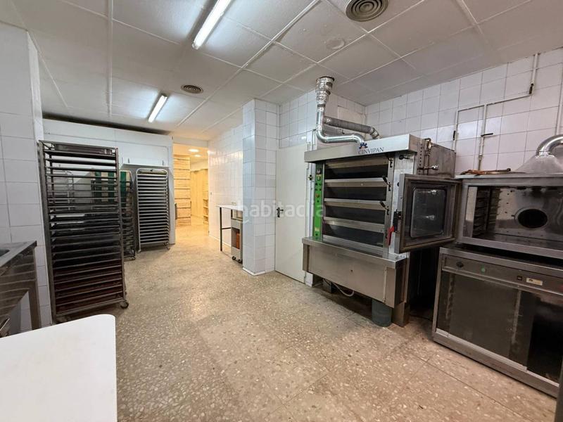 Foto 759b7272-c75a-43d6-be58-39e9f7170d49. Local comercial  en venta sant pere en Terrassa