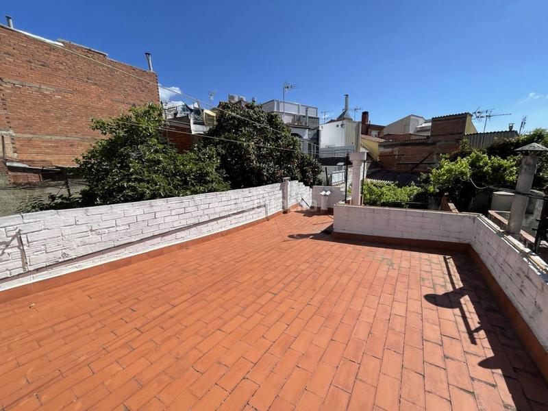 Foto 348c20f6-8a63-4698-92c9-d954c93eed39. Casa in Les Arenes - La Grípia - Can Montllor Terrassa