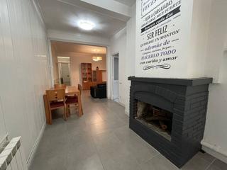 Casa  Pineda. Casa independiente en una sola planta de 3 habitaciones con pati