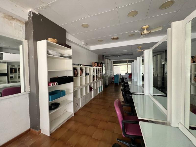 Foto b8a793c3-c1a7-4a5e-81bf-878f67da3549. Local commercial dans Martorell