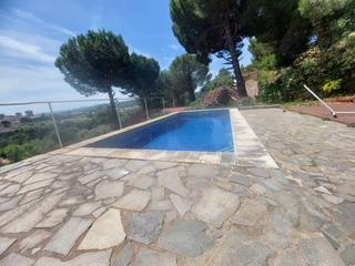 Chalet in Can Vinyals. Torre en esparraguera, can vinyals. perfecto estado