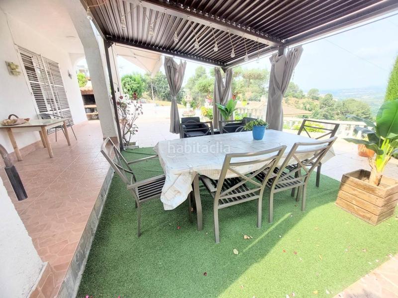 Foto 584ceb63-4961-4cb9-a0f5-b945627f89b3. Chalet torre con piscina , 4 habitaciones dobles,grandes vistas en Abrera