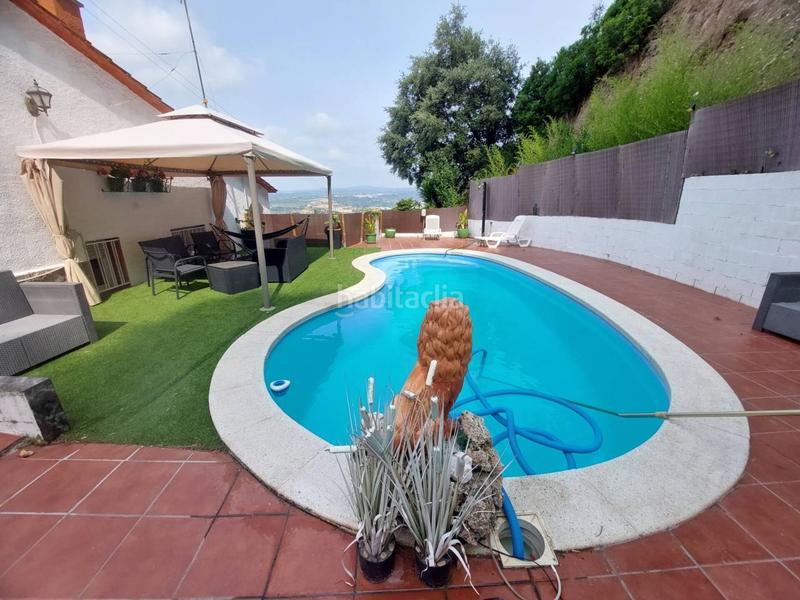 Foto 9df0022f-a229-44fc-a793-38bae8943b89. Chalet torre con piscina , 4 habitaciones dobles,grandes vistas en Abrera