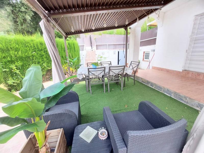 Foto 9ef9aff1-2377-4189-9c13-414b4cbe596a. Chalet torre con piscina , 4 habitaciones dobles,grandes vistas en Abrera