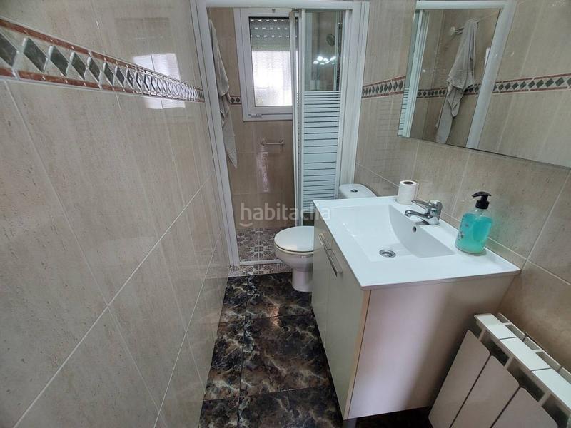 Foto b0848020-c1da-4872-ac4c-e0e441bc83a3. Chalet torre con piscina , 4 habitaciones dobles,grandes vistas en Abrera