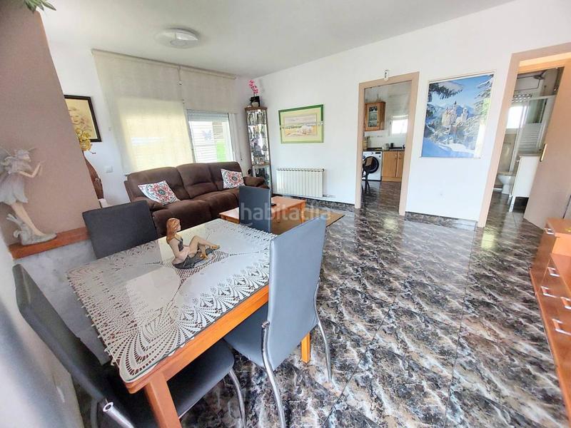 Foto d9907dfc-25ad-4934-bcd6-5f3a51cdce6b. Chalet torre con piscina , 4 habitaciones dobles,grandes vistas en Abrera