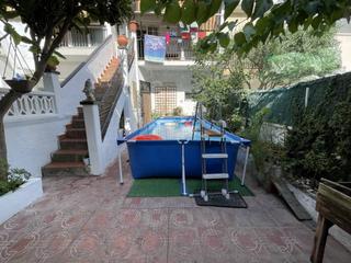 Casa aparellada  Can fatj. Rub zona can fatj. casa de 3 plantas,  4 habitaciones con gara