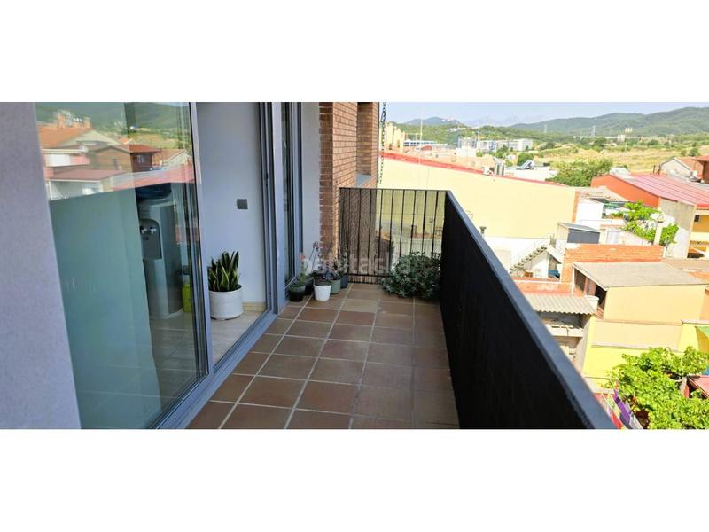 Foto 28c82160-7d5c-4e27-a2f3-25619819b329. Piso fantástico atico duplex seminuevo en Can Roca ii, precioso en Terrassa