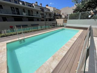 Location Appartement  Calle volta. Magnifico piso seminuevo de 3 habitaciones con terraza en ca nau