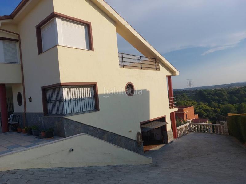 Foto 87d85153-50c6-4c21-84ee-04bedf022459. Chalet torre bifamiliar en esparraguera, urbanizacion mas den gall en Esparreguera