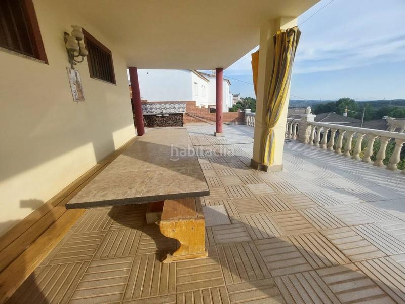 Foto d473ae23-e3be-4a0c-acb9-1bd5d95ef242. Chalet torre bifamiliar en esparraguera, urbanizacion mas den gall en Esparreguera