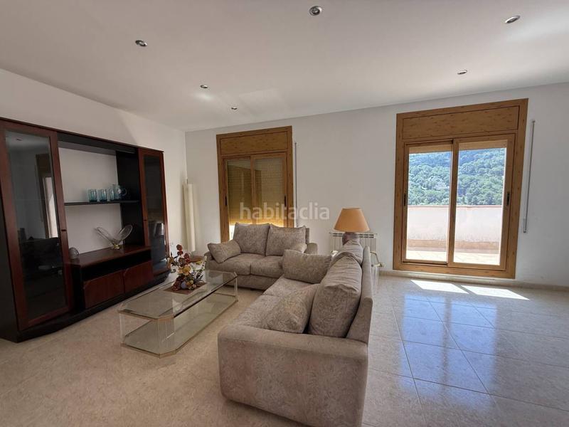 Foto 9a19cdca-b976-4c14-b7db-365e204eb56d. Casa gran torre con piscina , els rourets .10 habitaciones en Matadepera