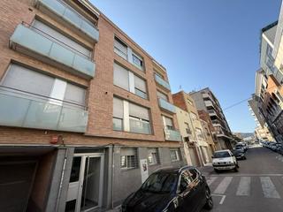Location Duplex  Emperatriu eugenia. Duplex seminuevo de 2 habitaciones con terraza en pere parres