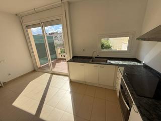Lloguer Pis  Ricardo caro. Piso de 2 habitaciones dobles con terraza en zona escuelas