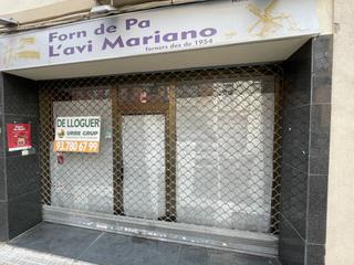 Location Local commercial  Creu gran. Local comercial en el centro de terrassa