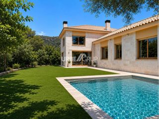 Chalet  Calle esquirol. Chalet de venta en matadepera , urbanizacion can robert
