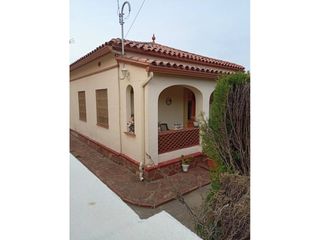 Casa a Avenida bosc 5. Casa en la mejor zona de la colonia