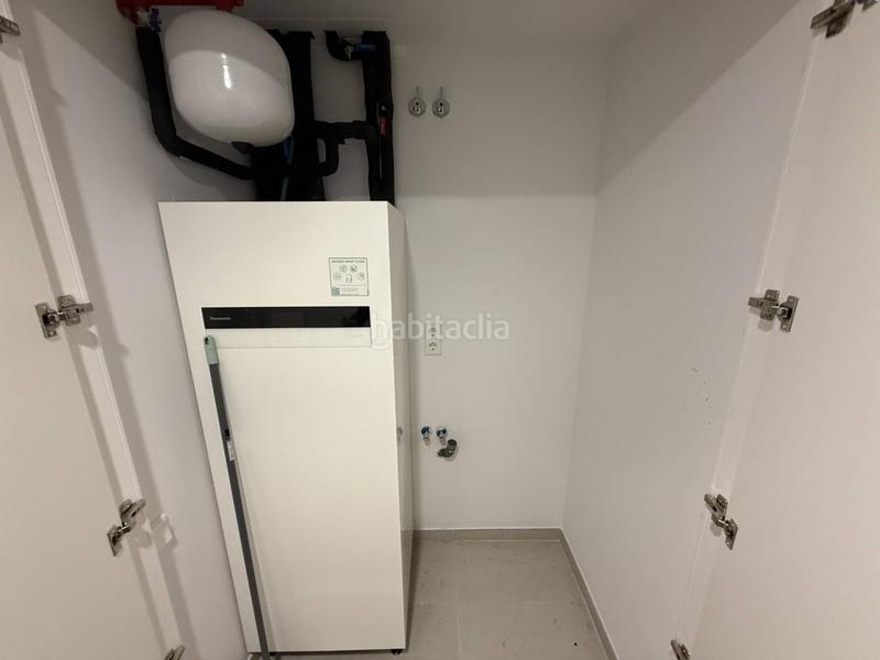 Foto 8329d0f8-abd6-43a0-a5c4-08cf1a9d3188. Location duplex avec chauffage parking dans Barri del Centre Terrassa
