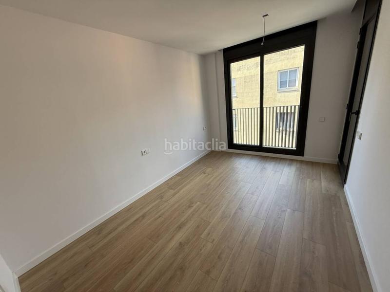 Foto a673497d-38e3-4d4f-8b2f-9abef6028383. Location duplex avec chauffage parking dans Barri del Centre Terrassa