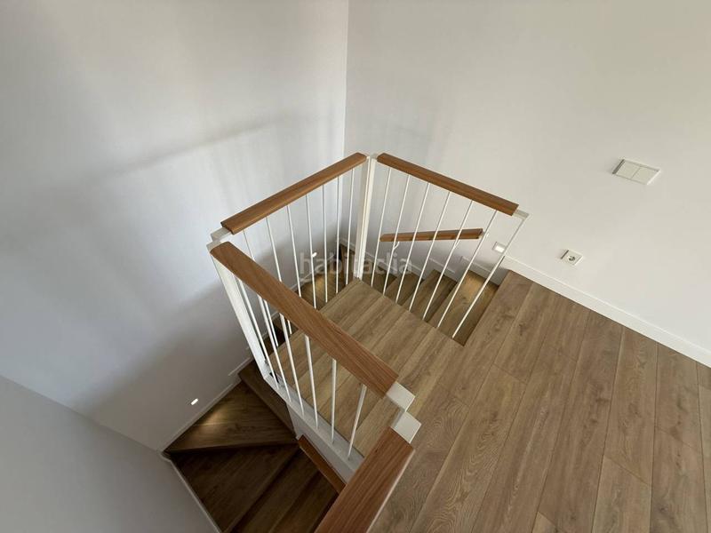 Foto f80393b0-2bb0-4af1-b4eb-e30ce47368fa. Location duplex avec chauffage parking dans Barri del Centre Terrassa