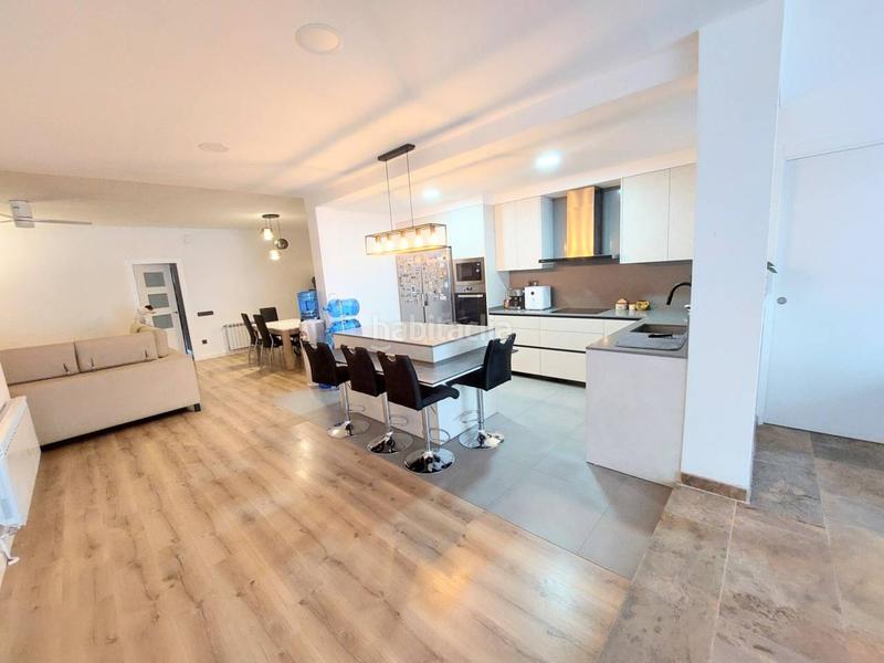 Foto bb353cd7-a566-4d85-b4ff-fef3e5db7625. Haus mit heizung parking in Zona Esportiva Terrassa