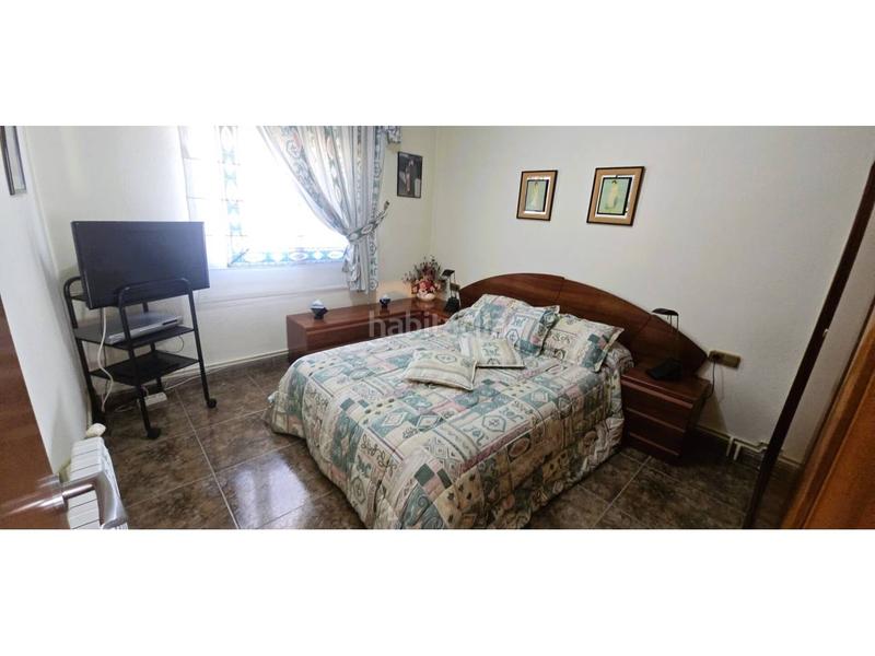 Foto 55edf2bc-4130-49d7-a2c1-a30b28224b16. Chalet gran torre en can villaba con gran piscina en Abrera