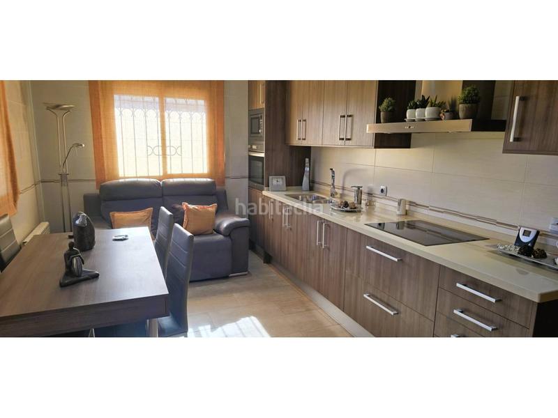 Foto 5af08be9-c1cb-4412-b8e1-95b006bc15d0. Chalet gran torre en can villaba con gran piscina en Abrera