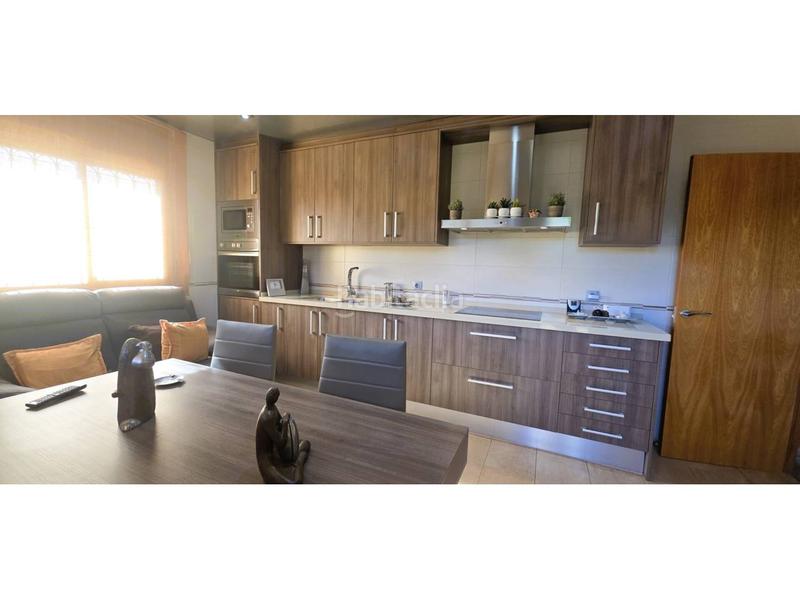 Foto 6500aa08-19d6-443f-b588-59052df5acf1. Chalet gran torre en can villaba con gran piscina en Abrera