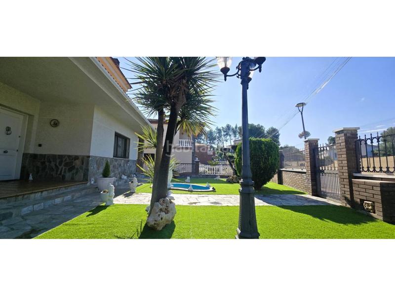 Foto d8f3c54d-d99f-49b3-8403-c9916471b691. Chalet gran torre en can villaba con gran piscina en Abrera