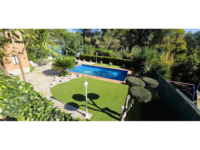 Foto ebd47e8b-0739-4689-be1e-18eeeaaf0835. Chalet gran torre en can villaba con gran piscina en Abrera