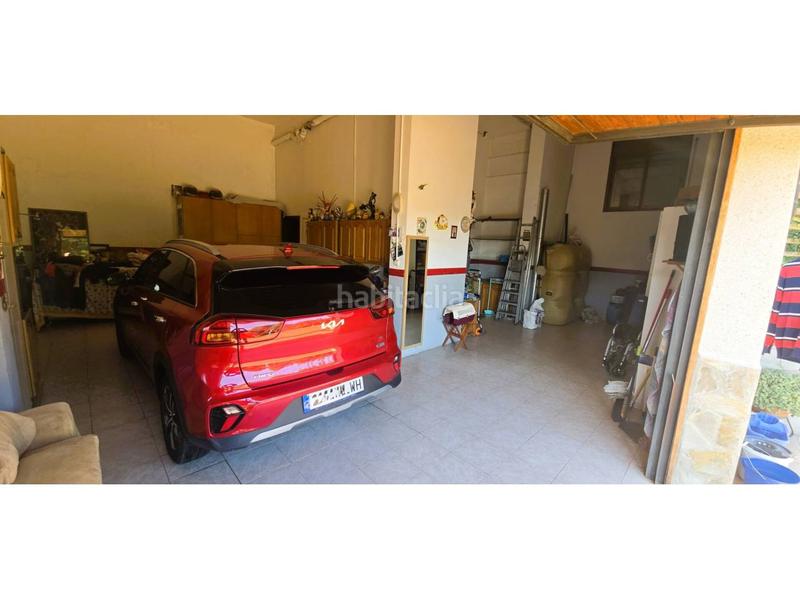 Foto f6ff02d2-18d5-404a-a6fb-251fba9c77ba. Chalet gran torre en can villaba con gran piscina en Abrera