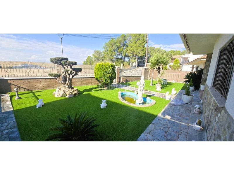 Foto fd088f64-80df-4f54-a3b1-b91a52b698cc. Chalet gran torre en can villaba con gran piscina en Abrera