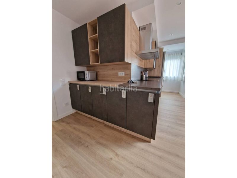 Foto 574366ee-d5ae-4d11-89d8-bb99bb90cf86. Pis amb calefacció a Plaça Catalunya - Escola Industrial Terrassa