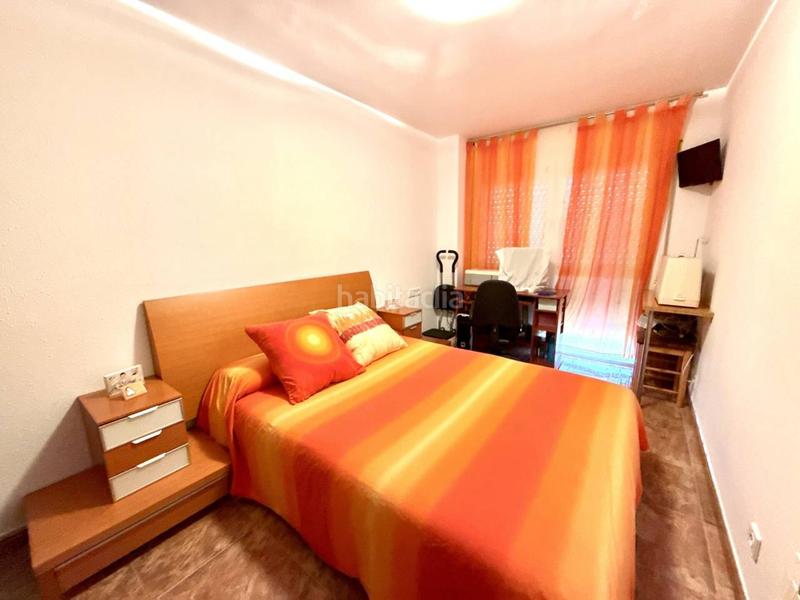 Foto df49eca5-2a2e-48e8-9ea8-b360be82c100. Haus mit heizung parking in Roc Blanc Terrassa