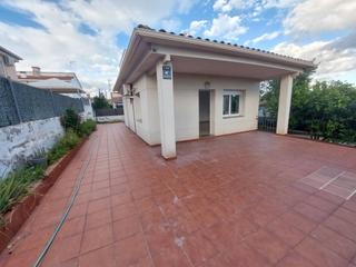 Chalet in Castellbisbal. Torre en can costa de castellbisbal, 4 habitaciones, perfecto es