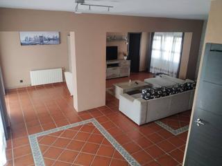 Maison jumelée à La plana. Acogedor adosado de diseño en la tranquila  zona de la plana, es