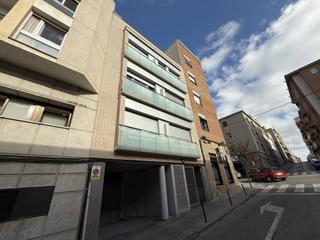 Appartement  Ricardo caro. Piso de 1 habitacion con parking y trastero de vpo vivienda prot