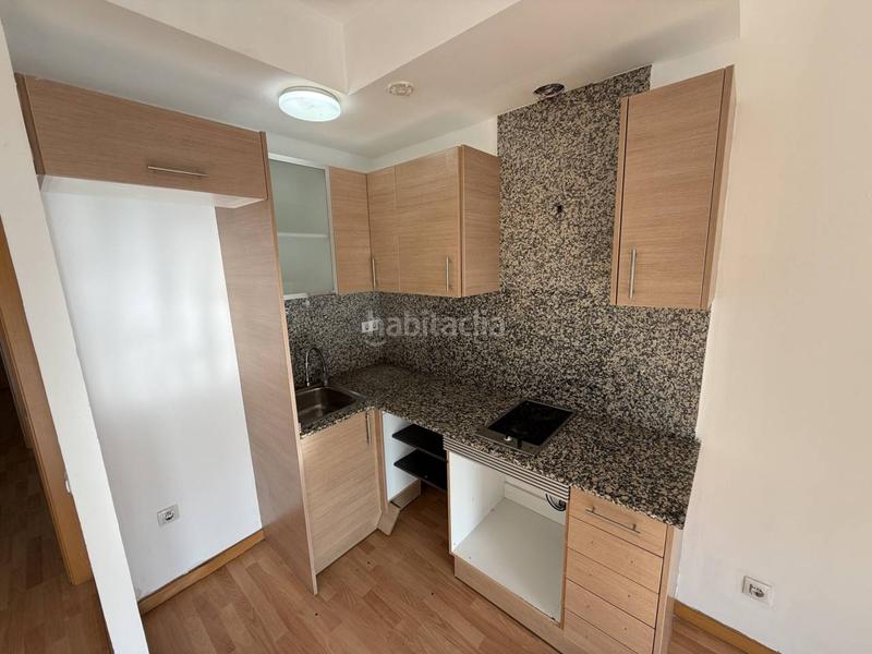 Foto 6814ccd3-8b41-4535-9925-22bc0c5d6e5c. Pis amb aparcament a Plaça Catalunya - Escola Industrial Terrassa