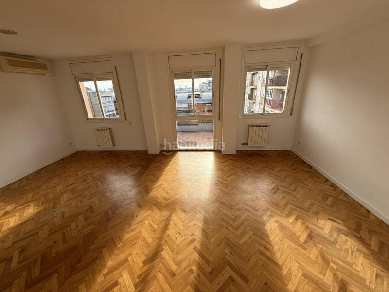 Foto ef27c234-129d-40a9-bb5d-7414fc6ac570. Affitto duplex con riscaldamento parcheggio in Barri del Centre Terrassa