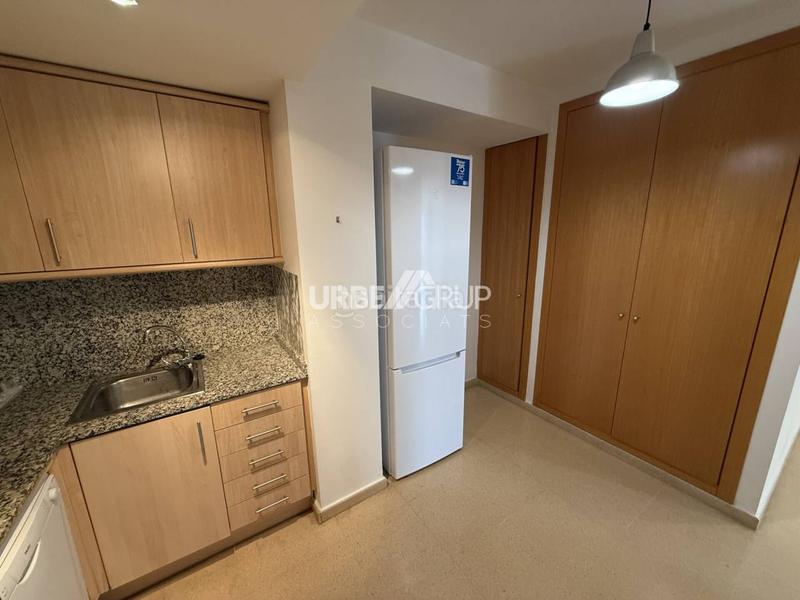 Foto e04cab33-325c-486a-9ba6-fe2abefb1f05. Alquiler piso  de 1 ambiente con electrodomesticos en ca naurell en Terrassa