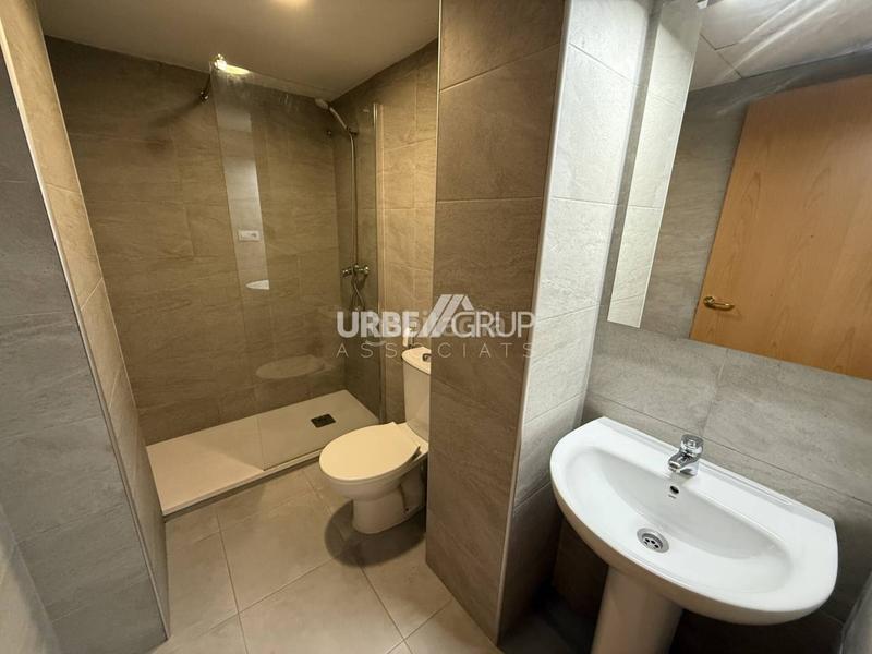 Foto 7c52ce57-1270-4e83-a38d-c66b34fe42a9. Rent flat with heating in Ca n'Aurell Terrassa