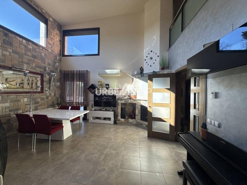 Foto 3e69620b-e2e0-4111-a0ff-5b86a19f3c2c. Casa amb calefacció aparcament piscina a Masquefa