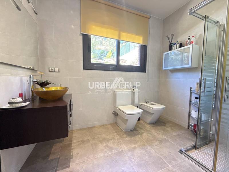 Foto 74d46eb3-2b15-45f3-8b61-44137de59d1b. Casa amb calefacció aparcament piscina a Masquefa