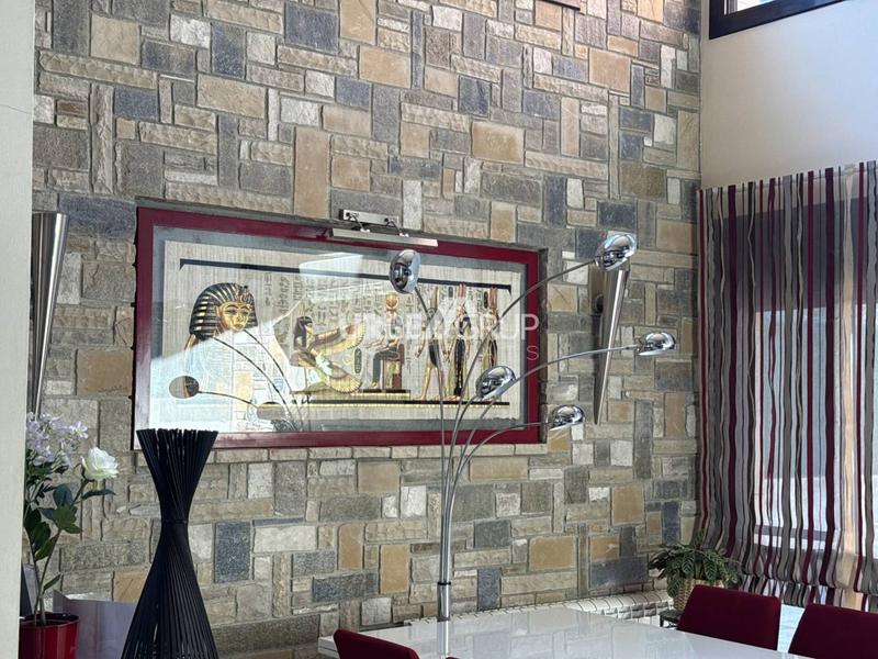 Foto 7de50cb6-b74b-45dd-bf95-f68eb63d58f8. Casa amb calefacció aparcament piscina a Masquefa