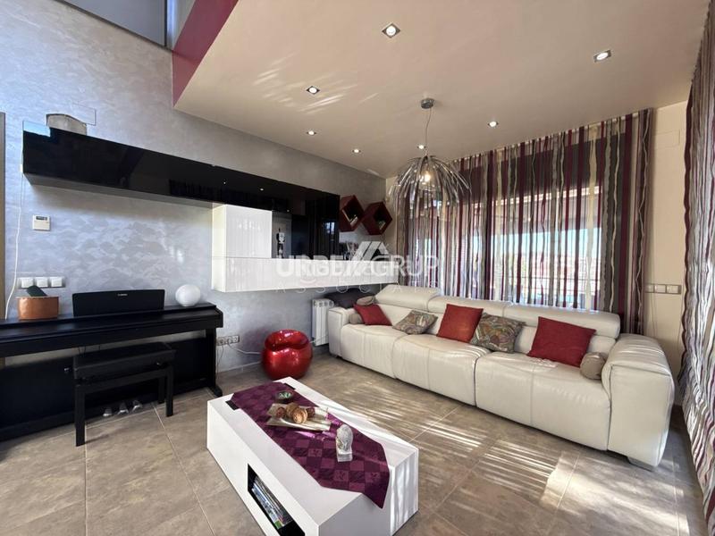 Foto 804912e8-e296-428a-a99d-6f39dcb736c5. Casa amb calefacció aparcament piscina a Masquefa