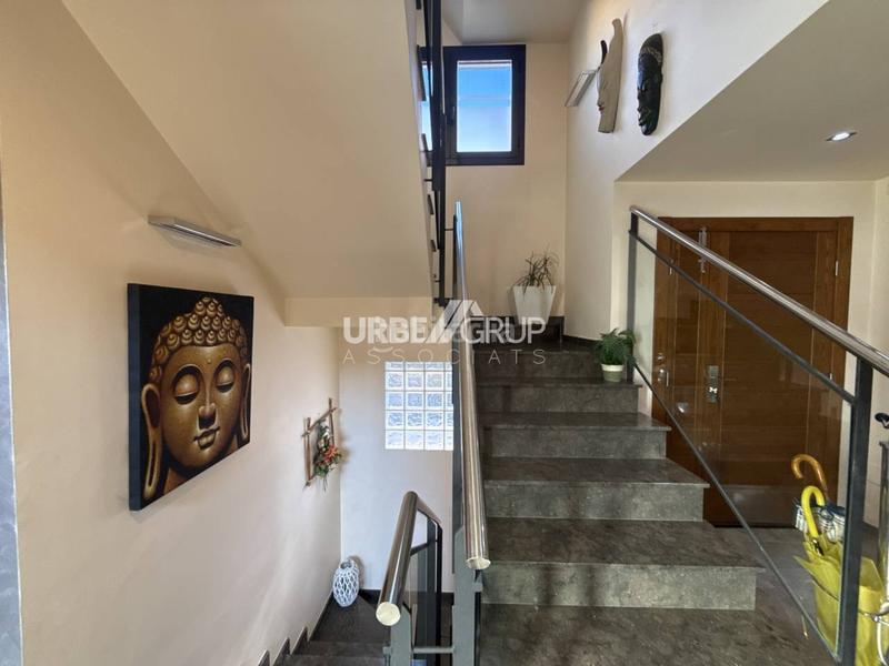 Foto b86d4df3-7778-4e5d-bd06-31b32929adff. Casa amb calefacció aparcament piscina a Masquefa