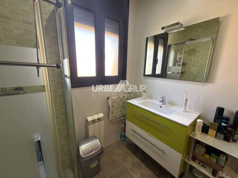 Foto ce811793-a198-4b71-b364-84ca02b6c95f. Casa amb calefacció aparcament piscina a Masquefa
